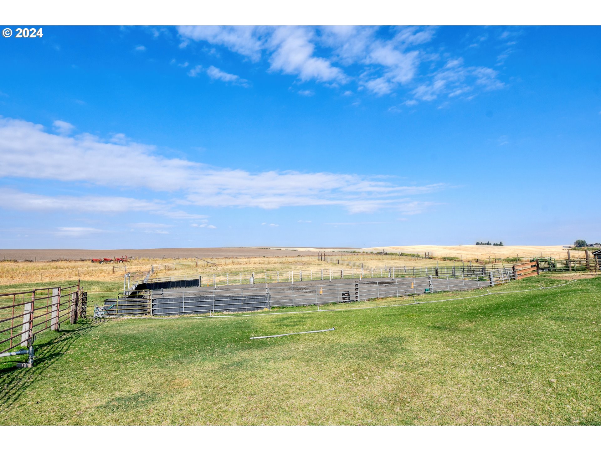 75468 McCormmach Road Pendleton, OR 97801 - Photo 46 of 48 a view of an ocean and beach