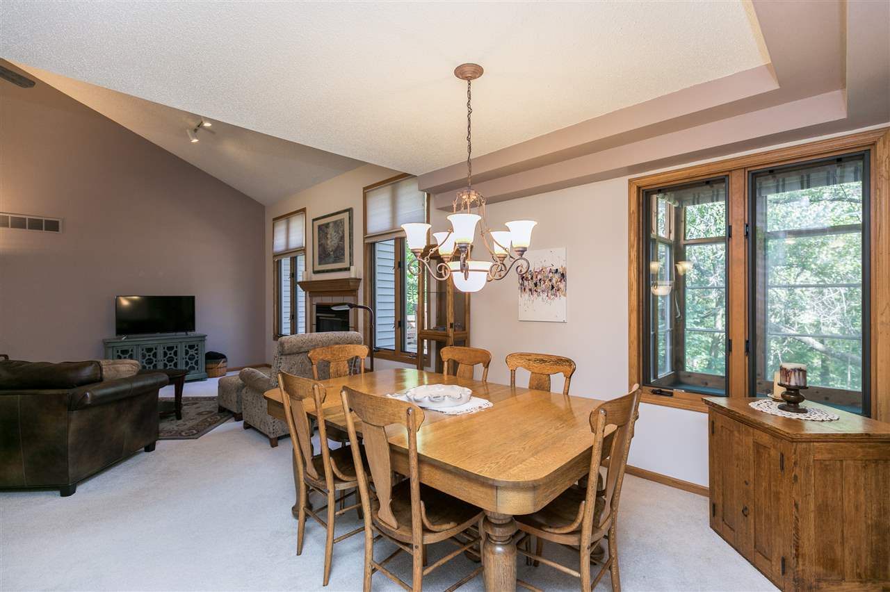1942 Meadow Ridge Lane Iowa City, IA 52245 - Photo 10 of 50 Gallery Image 10