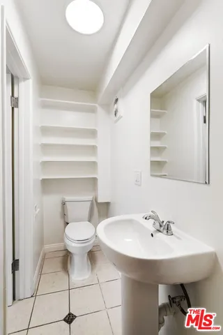 $1,900 | 1635 South Beverly Glen Boulevard, Unit 7, Los Angeles, CA 90024