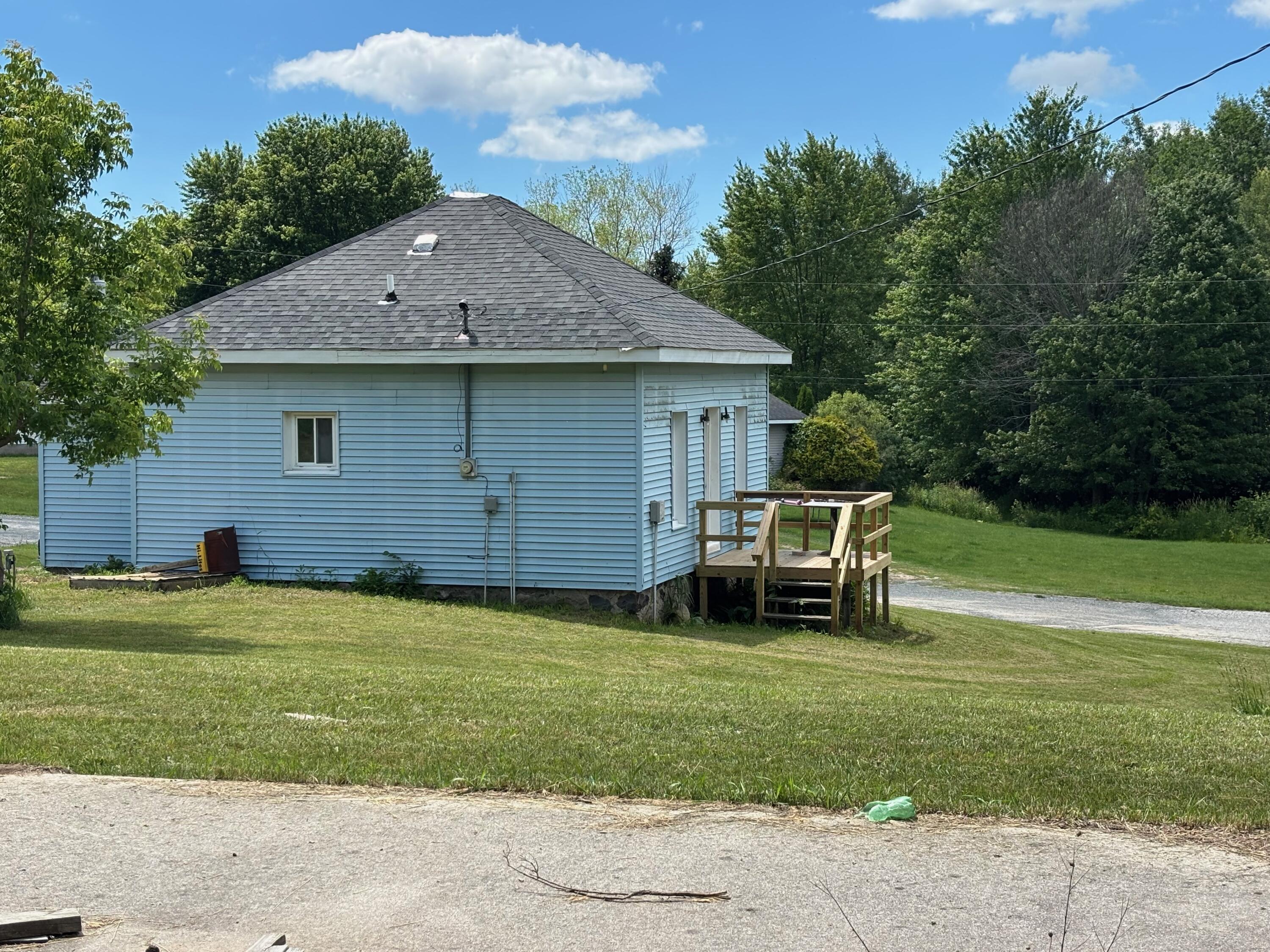 124 Menes Street Walkerville, MI 49459 - Photo 2 of 23 IMG_6701