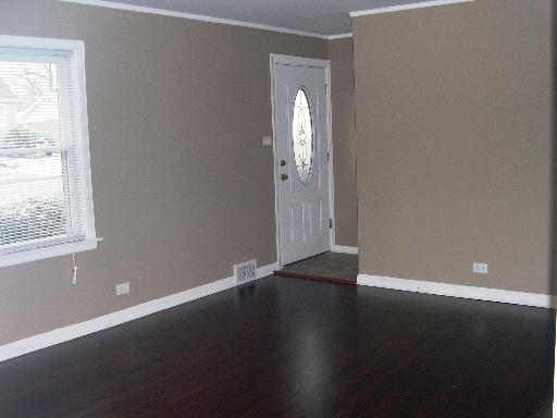5804 Superior Street Berkeley, IL 60163 - Photo 3 of 13