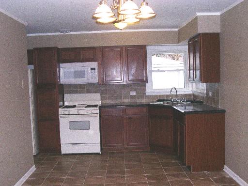 5804 Superior Street Berkeley, IL 60163 - Photo 4 of 13