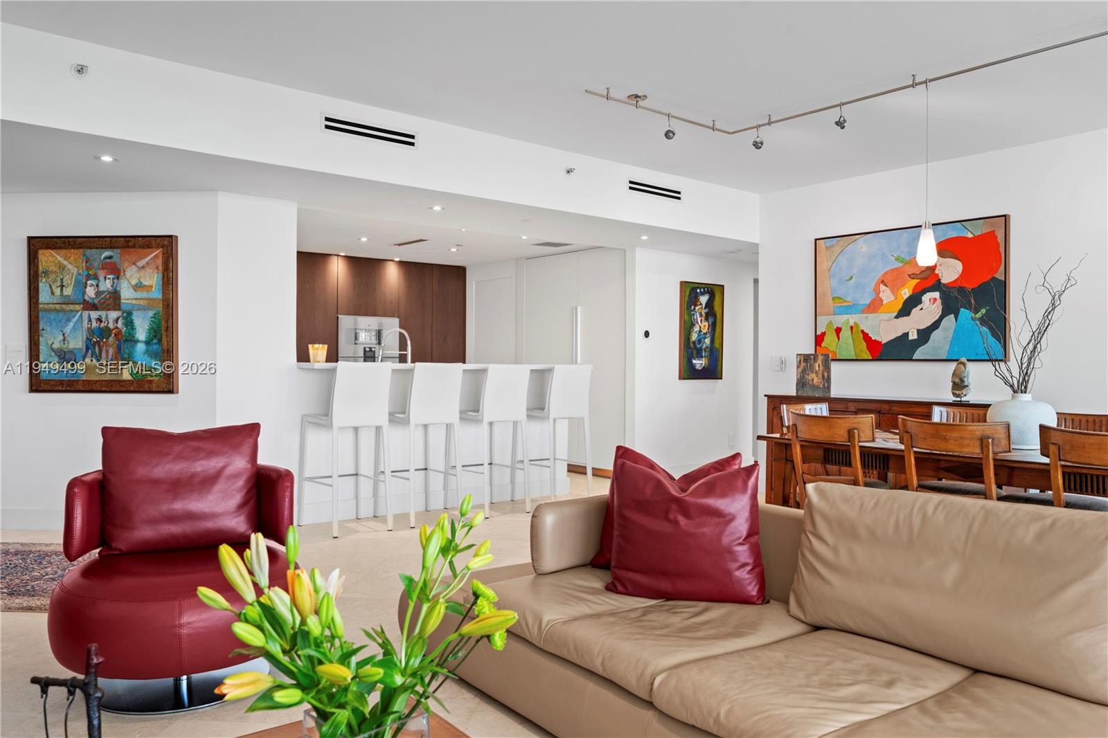 1643 Brickell Avenue, Unit 2506 Miami, FL 33129 - Photo 6 of 85 a living room with furniture