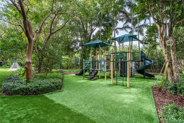 $2,250,000 | 1643 Brickell Avenue, Unit 2506, Miami, FL 33129