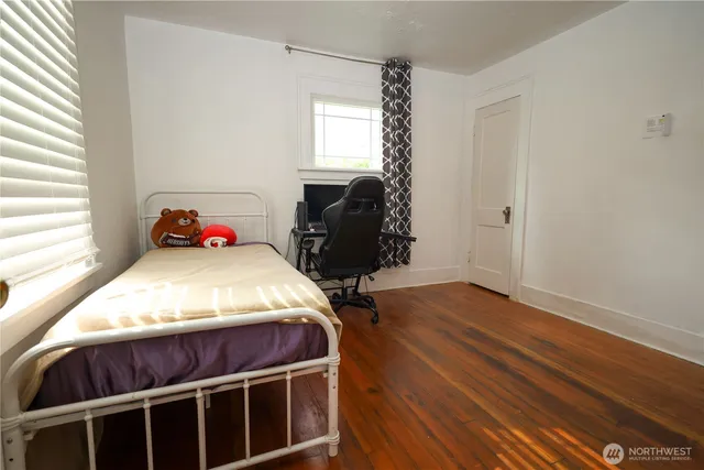 $395,000 | 1402 South 56th Street, Tacoma, WA 98408