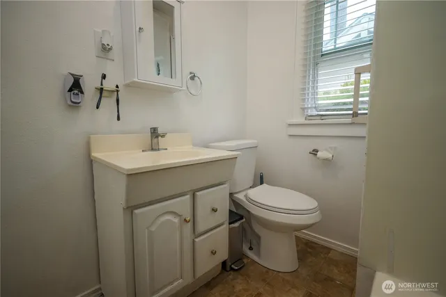 $395,000 | 1402 South 56th Street, Tacoma, WA 98408