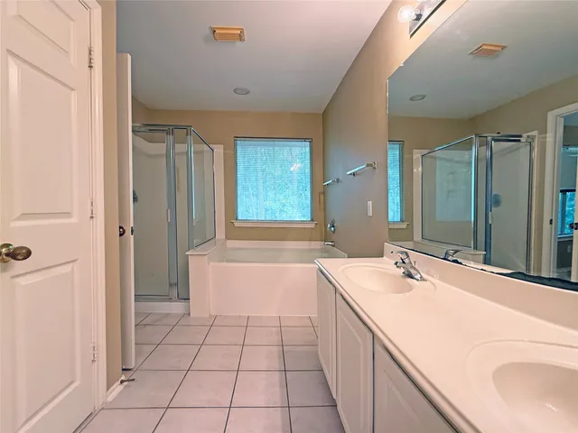 $1,750 | 63 Ledgestone Place, The Woodlands, TX 77382