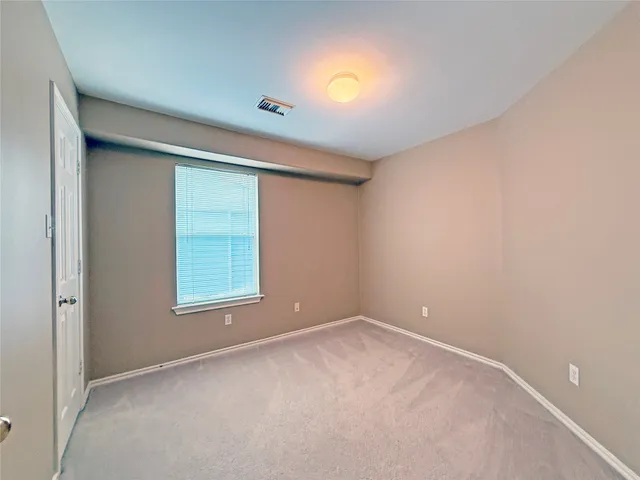 $1,750 | 63 Ledgestone Place, The Woodlands, TX 77382