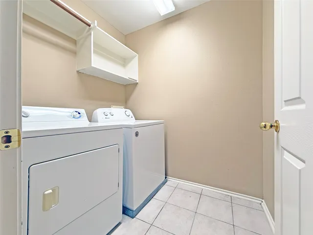 $1,750 | 63 Ledgestone Place, The Woodlands, TX 77382