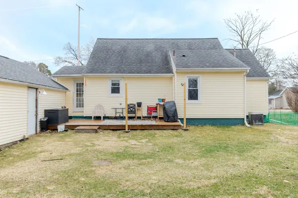 $233,000 | 207 Bidwell Street, Tecumseh, MI 49286