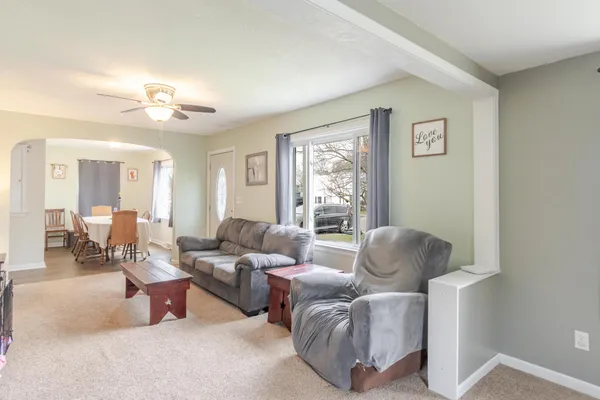 $233,000 | 207 Bidwell Street, Tecumseh, MI 49286