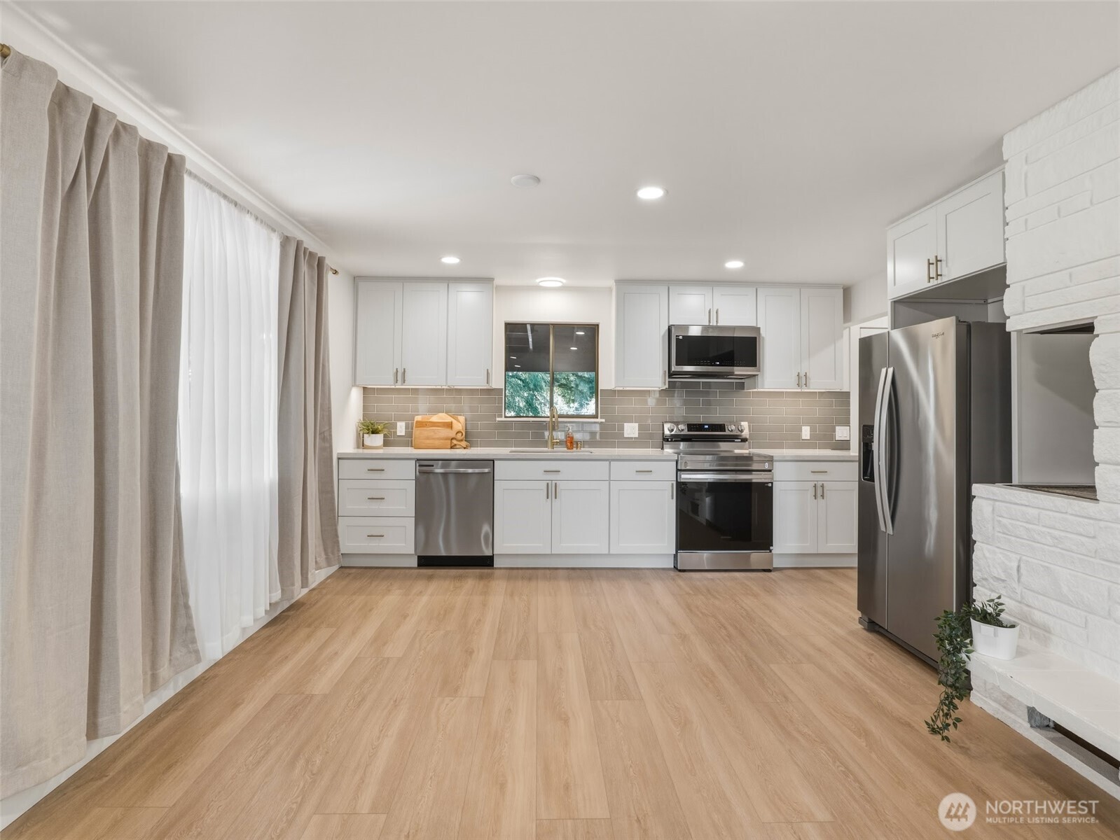 1366 Southeast Se High Ridge Port Orchard, WA 98367 - Photo 8 of 30