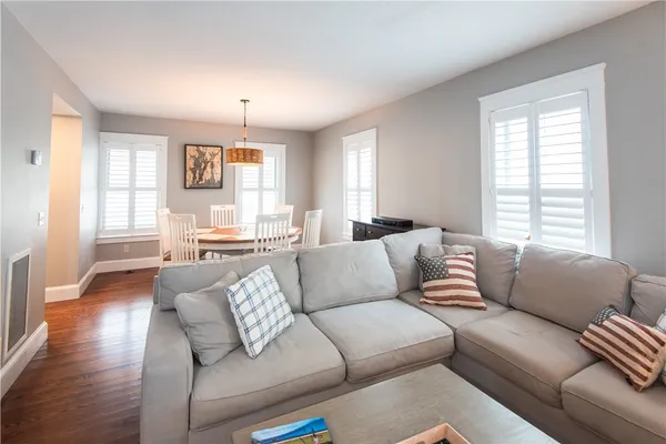 $3,500 | 32 Hammond Street, Newport, RI 02840