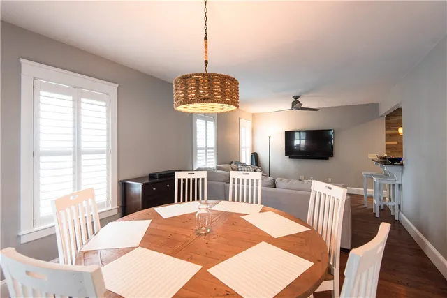 $3,500 | 32 Hammond Street, Newport, RI 02840