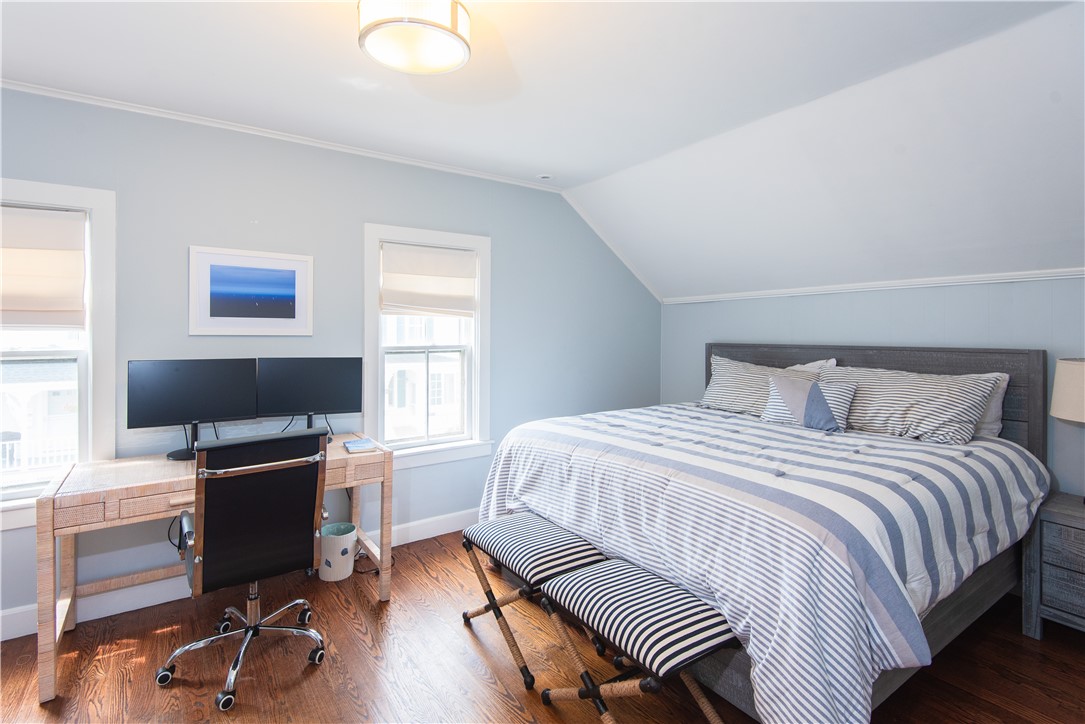 32 Hammond Street Newport, RI 02840 - Photo 15 of 30