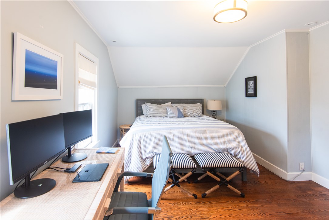 32 Hammond Street Newport, RI 02840 - Photo 16 of 30