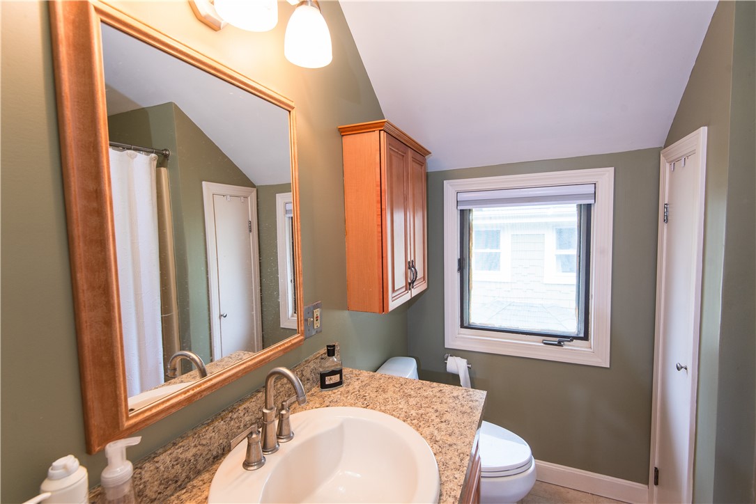 32 Hammond Street Newport, RI 02840 - Photo 24 of 30