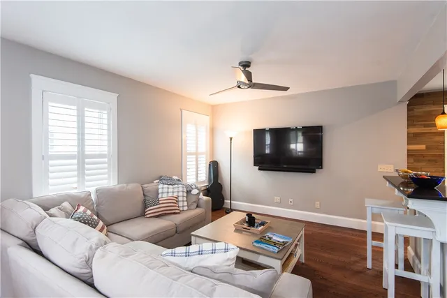 $3,500 | 32 Hammond Street, Newport, RI 02840