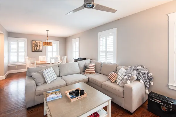 $3,500 | 32 Hammond Street, Newport, RI 02840