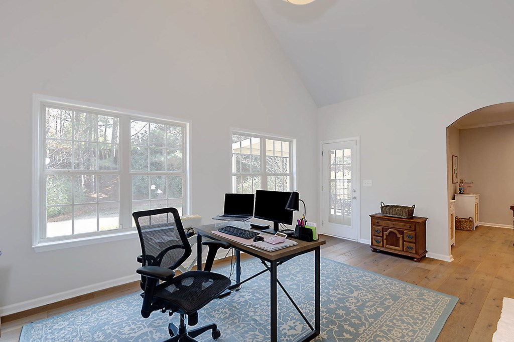 6712 Bridge Way Columbus, GA 31904 - Photo 16 of 36 a workspace with furniture and a window