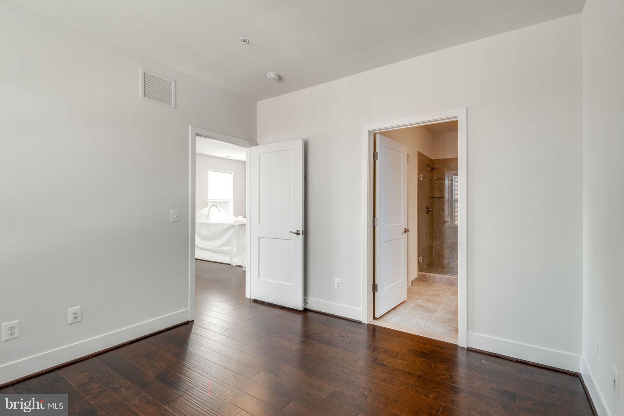 1951 Reston Valley Way, Unit 9 Reston, VA 20191 - Photo 5 of 9 MASTER SUITE