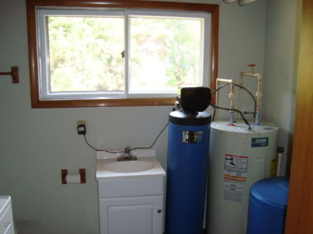 8495 Bayview Road Onekama, MI 49675 - Photo 10 of 29 DSC03444