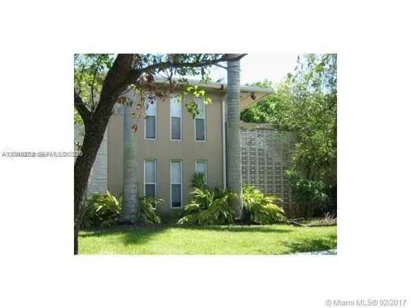 $1,750 | 6330 Southwest 79th Street, Unit 23, South Miami, FL 33143