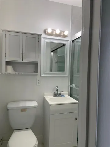 $1,750 | 6330 Southwest 79th Street, Unit 23, South Miami, FL 33143