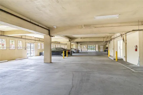 $399,000 | 1200 Northeast 105th Street, Unit 27, Miami Shores, FL 33138