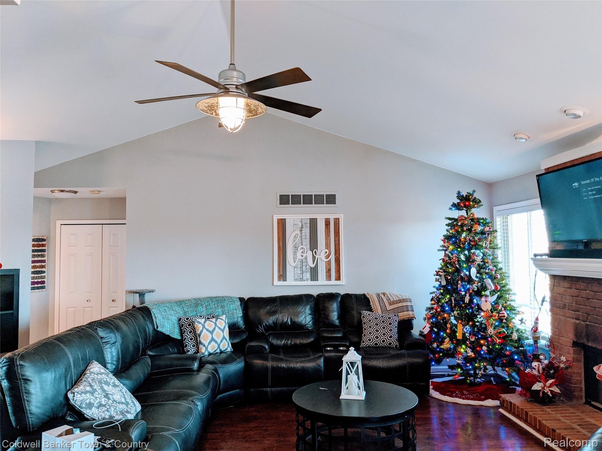 16233 Whitaker Road Linden, MI 48451 - Photo 12 of 35 IMG_20191222_125726.jpg