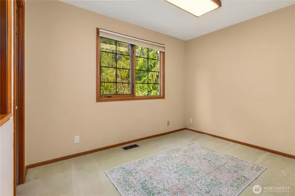 $5,600 | 17248 Northeast 125th Street, Redmond, WA 98052