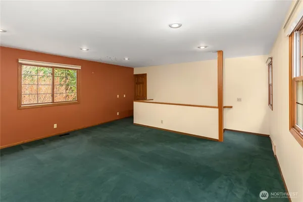 $5,600 | 17248 Northeast 125th Street, Redmond, WA 98052