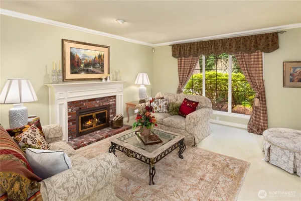 $5,600 | 17248 Northeast 125th Street, Redmond, WA 98052