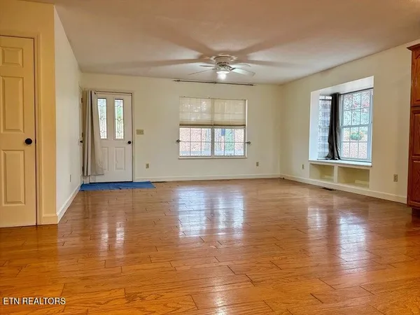 $387,900 | 2107 Windy Cove Lane, Talbott, TN 37877