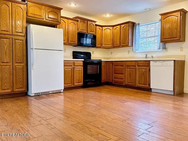 $389,900 | 2107 Windy Cove Lane, Talbott, TN 37877