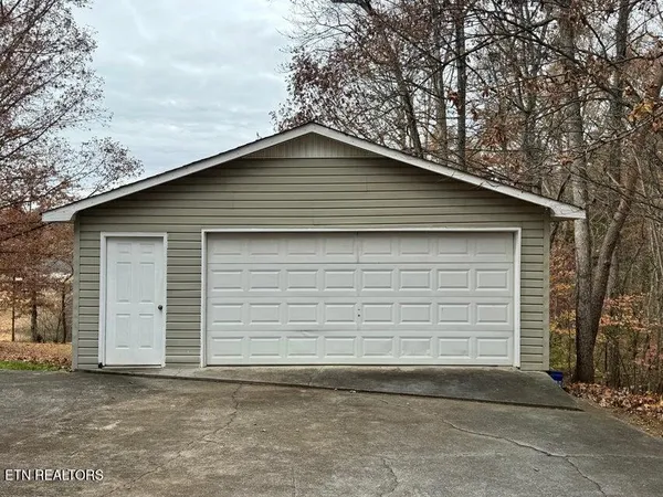 $389,900 | 2107 Windy Cove Lane, Talbott, TN 37877