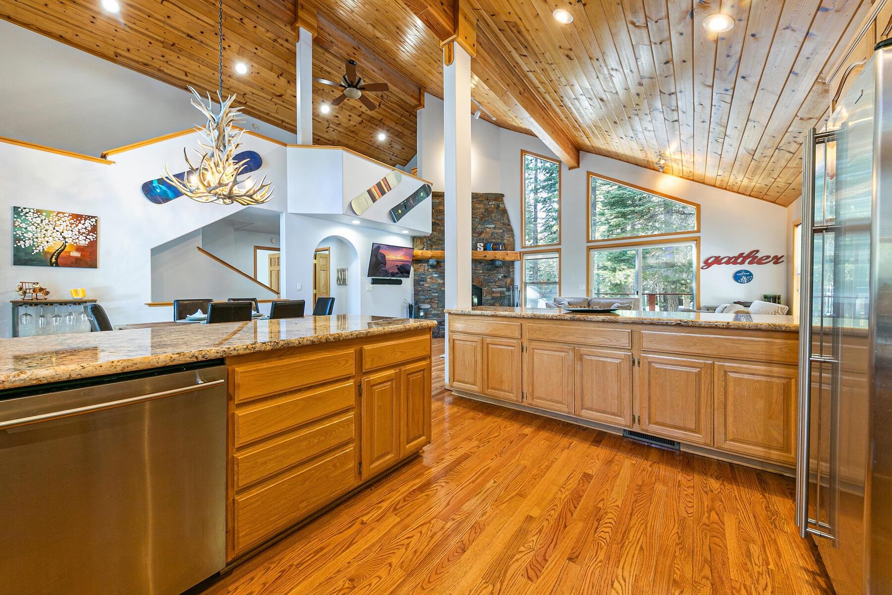 11443 Chalet Road Truckee, CA 96161 - Photo 17 of 28 Gallery Image 17