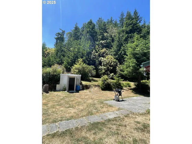 $415,000 | 33052 Cedar Valley Drive, Gold Beach, OR 97444