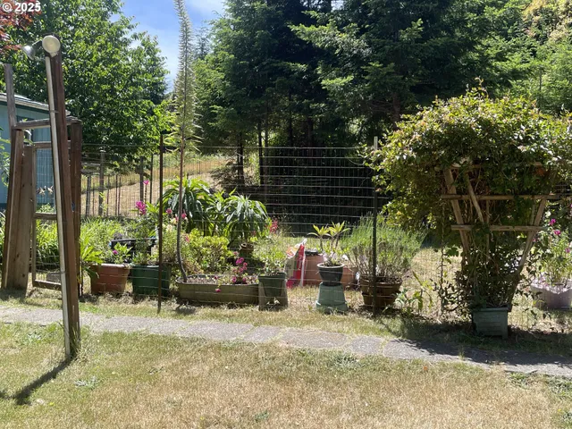 $415,000 | 33052 Cedar Valley Drive, Gold Beach, OR 97444