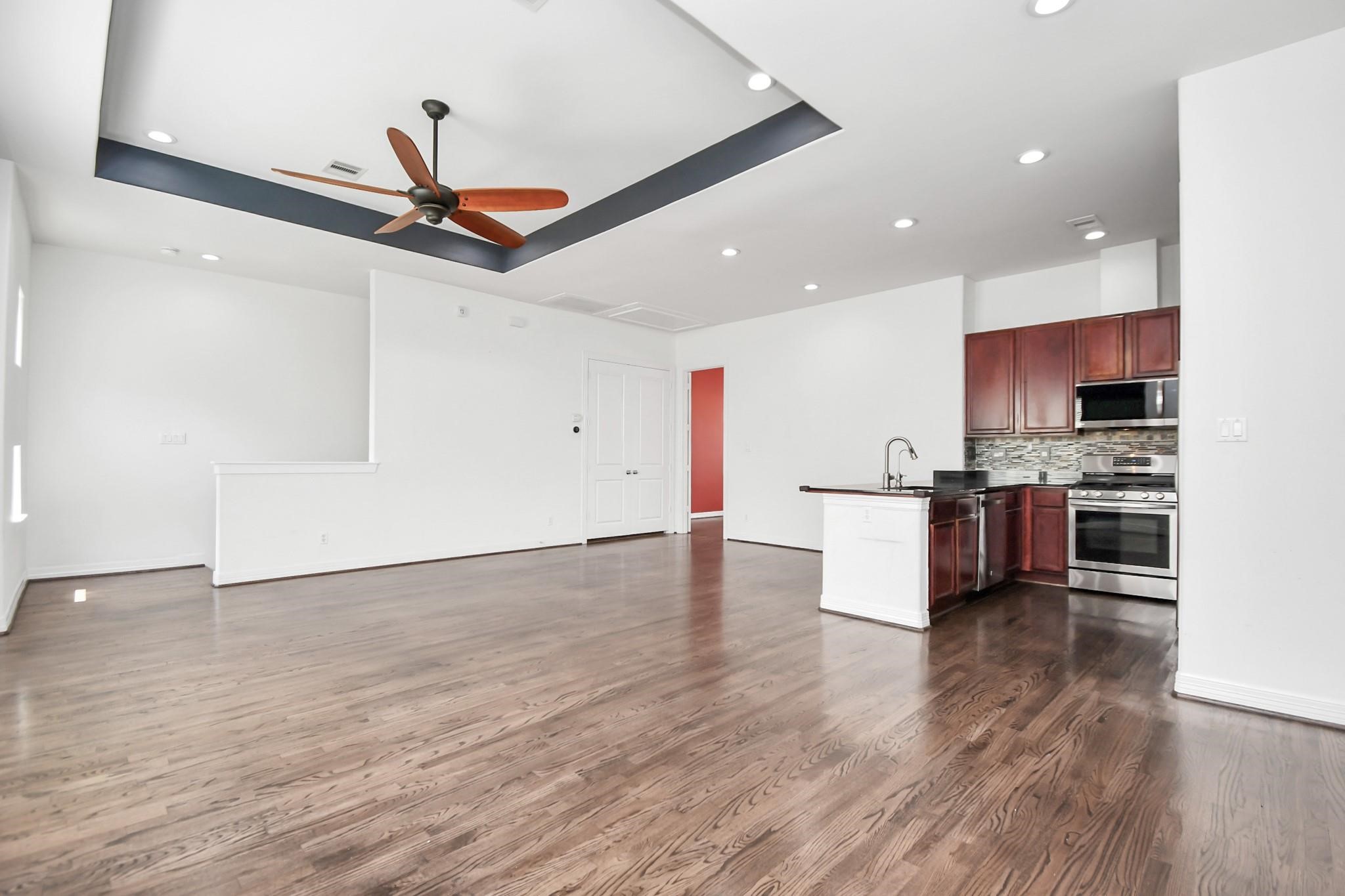 3900 Center Street Houston, TX 77007 - Photo 17 of 25 Pictures are from previous listing
