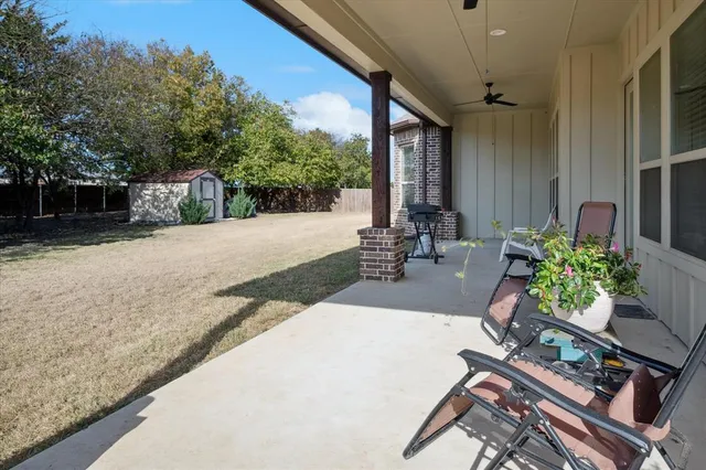 a view of workspace with windows