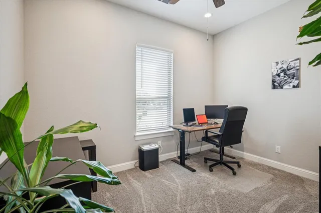 $475,000 | 409 North College Street, Pilot Point, TX 76258