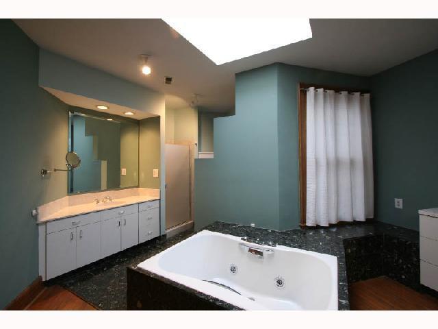 1827 North Talbott Street, Unit 5 Indianapolis, IN 46202 - Photo 7 of 12