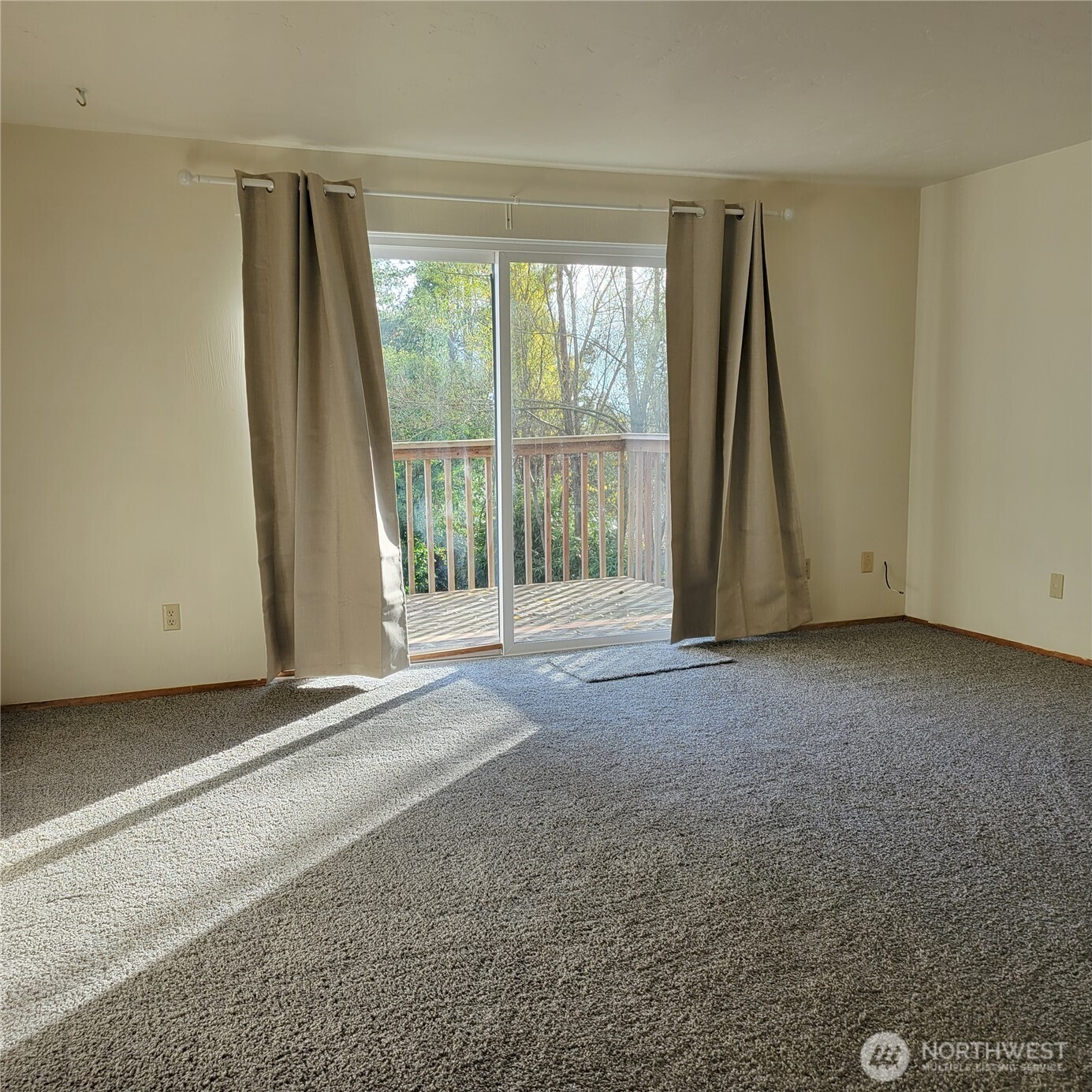 1901 Northeast 30th Street Bremerton, WA 98310 - Photo 25 of 31 a view of room with front door