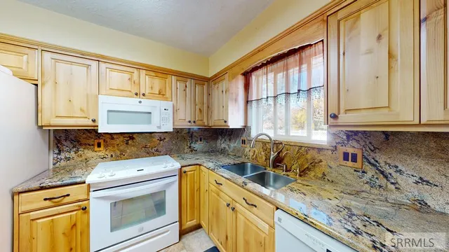 $395,000 | 2343 Mesa Street, Idaho Falls, ID 83401