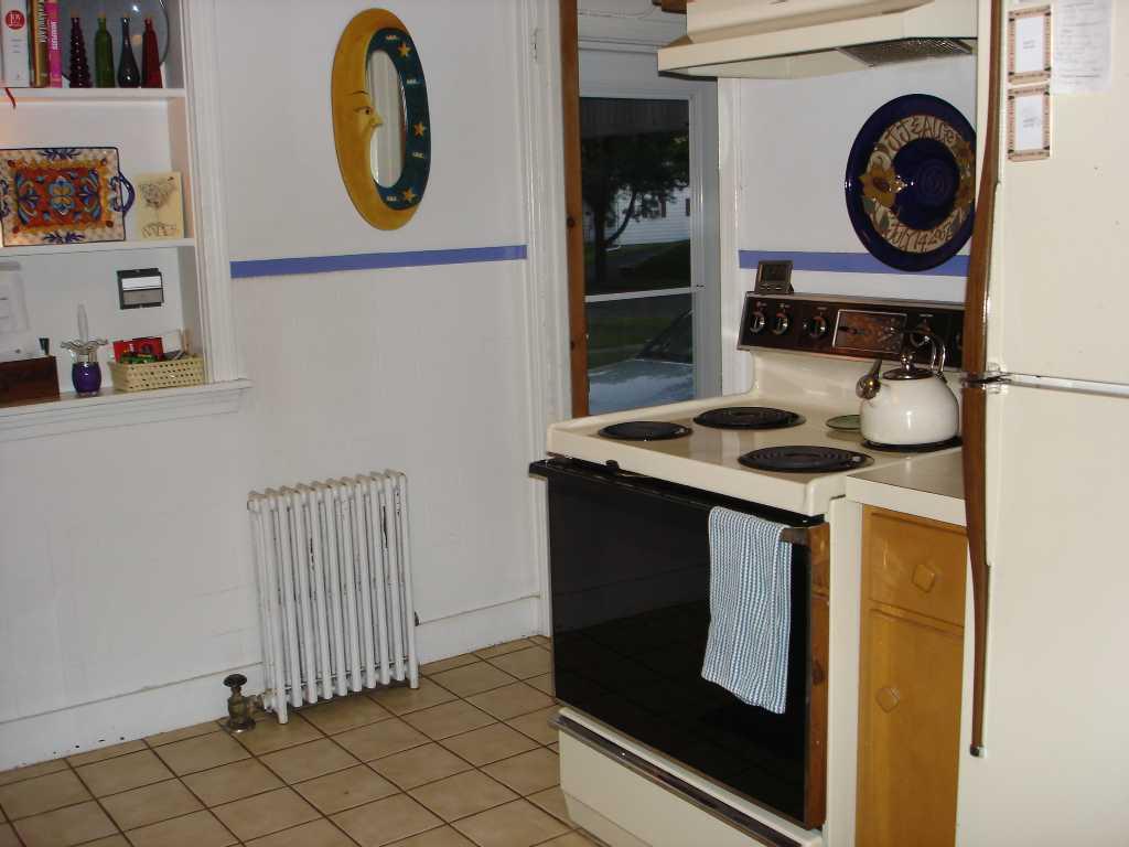 148 Ridgeway Avenue Pittsfield, MA 01201 - Photo 7 of 15 Kitchen 3