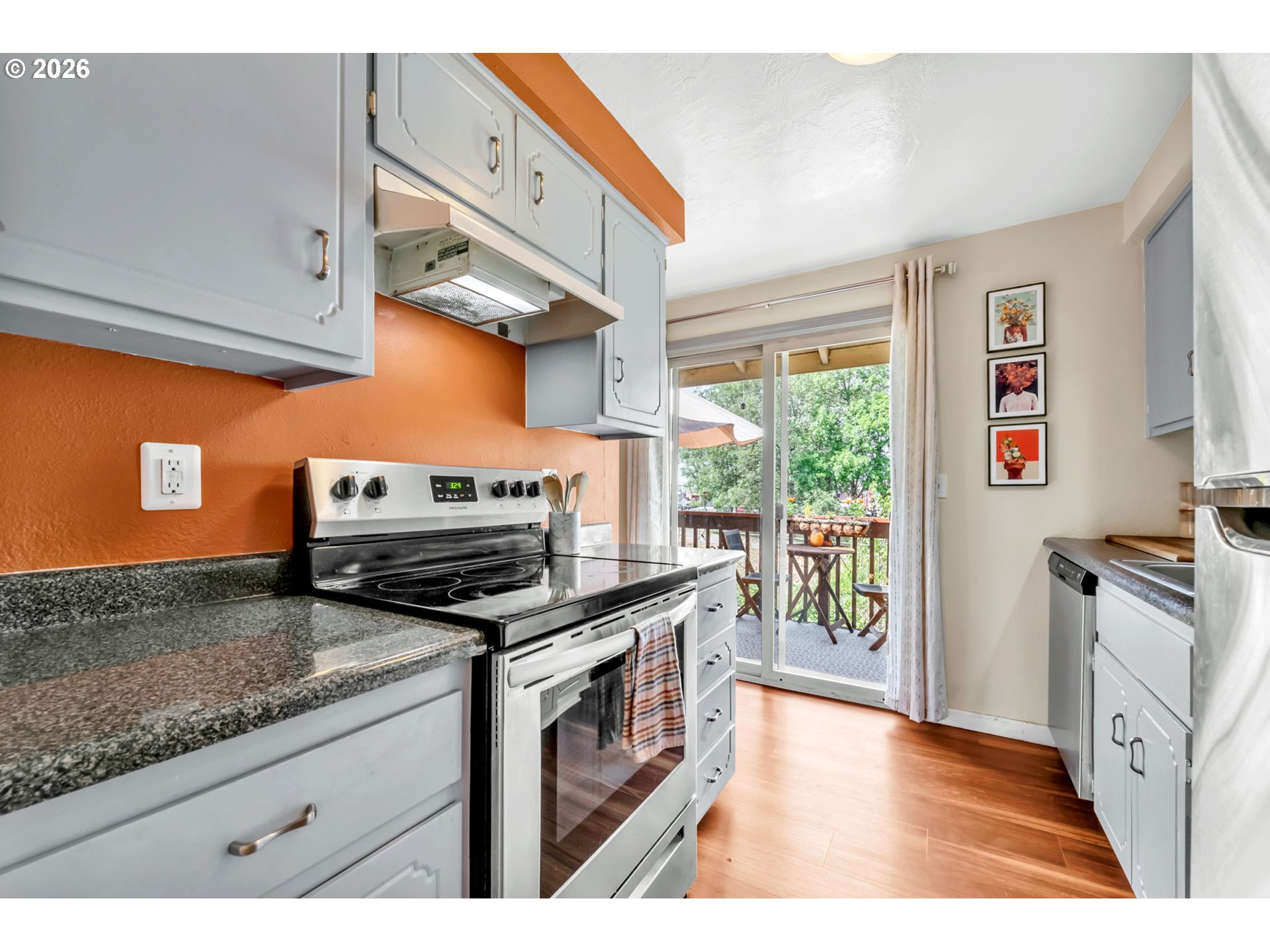 1255 City View Street Eugene, OR 97402 - Photo 7 of 23 Kitchen