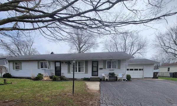 $207,000 | 514 Allen Drive, Sweetser, IN 46987