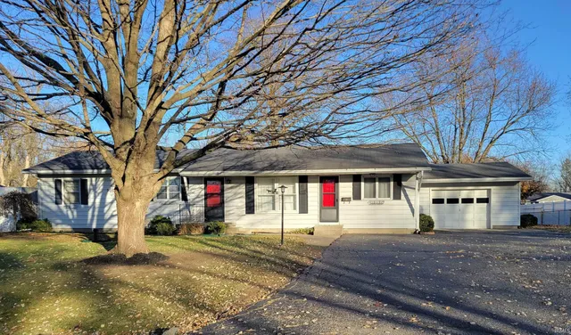 $227,000 | 514 Allen Drive, Sweetser, IN 46987