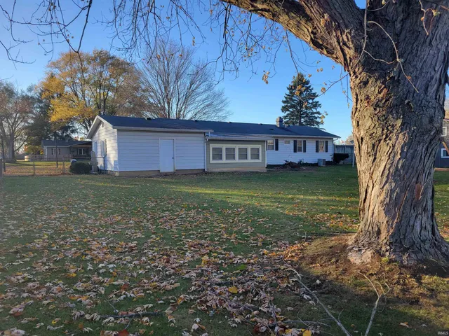 $217,000 | 514 Allen Drive, Sweetser, IN 46987